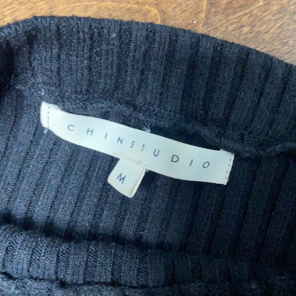 Black Ribbed Long Bell/Flare Sleeve Top - Picture 7 of 9